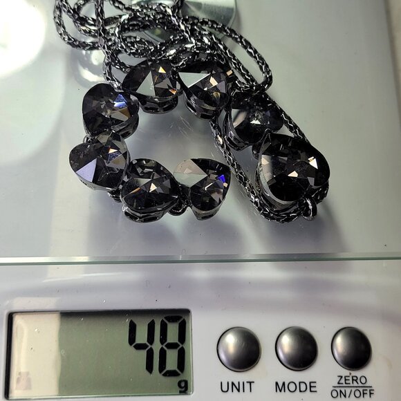 Crystal Heart Shape Pendants Necklace Long Statement Heart shape Necklace - Picture 6 of 14